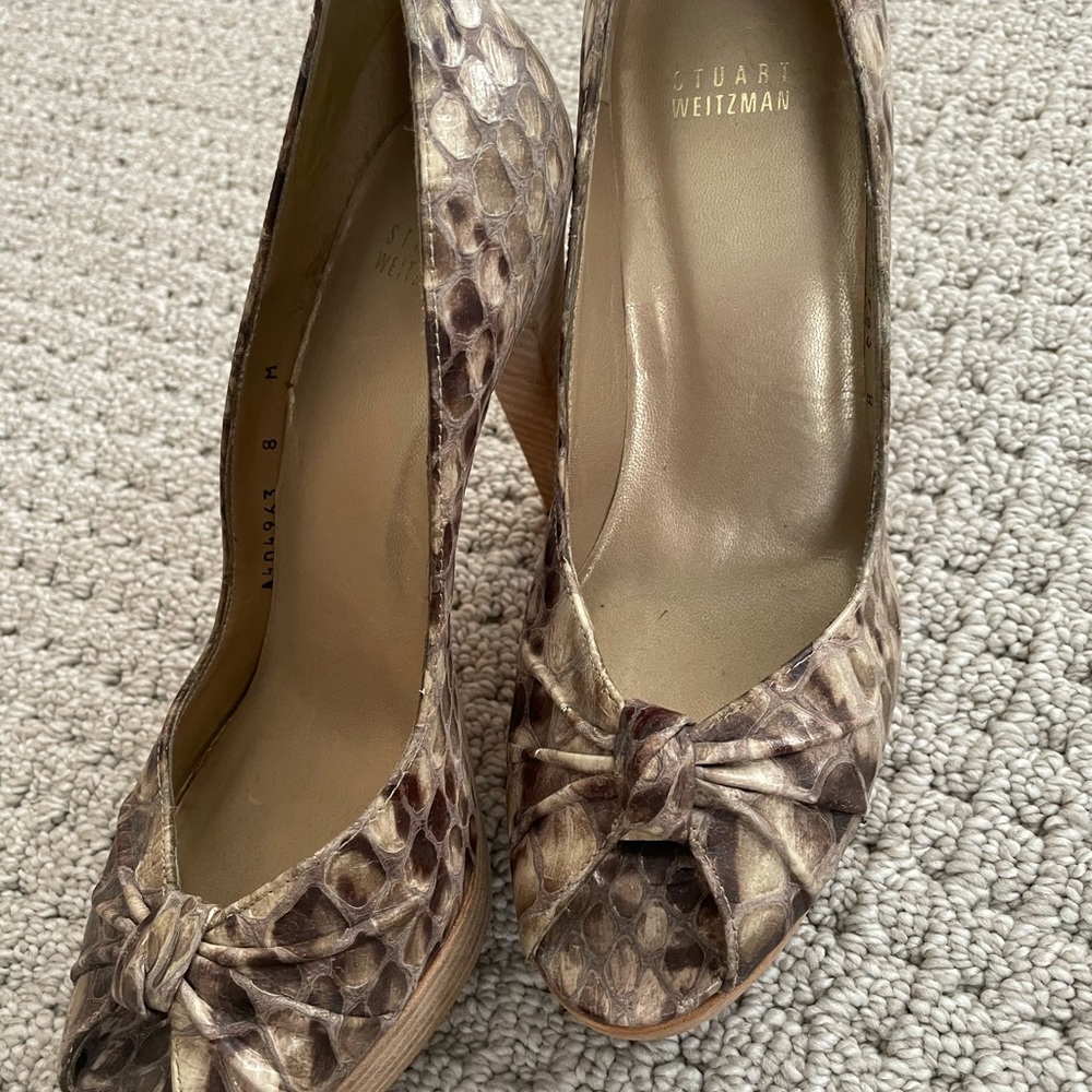 New! Stewart Weitzman stacked heel platform pumps
